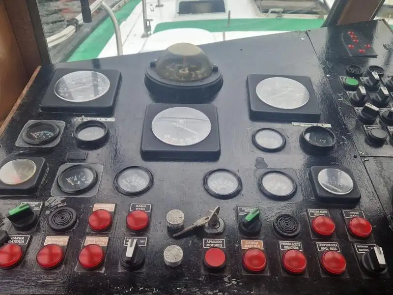 เรือนำร่อง สำหรับขาย