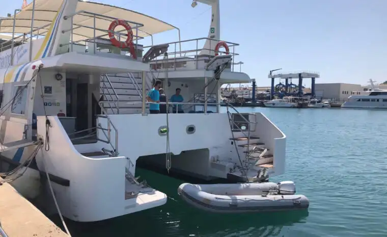 เรือเฟอร์รี่ สำหรับขาย