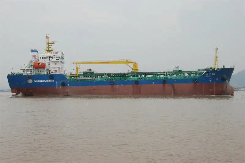 เรือบรรทุกน้ำมัน, เรือบรรทุกสารเคมี สำหรับขาย