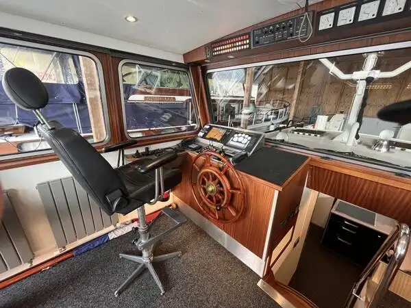 เรือทำงาน สำหรับขาย