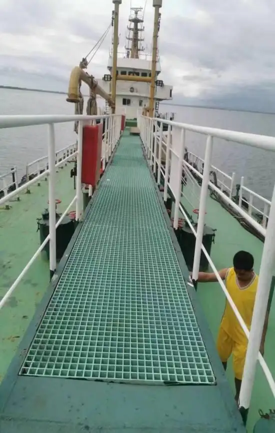 เรือบรรทุกน้ำมัน, เรือบรรทุกสารเคมี สำหรับขาย