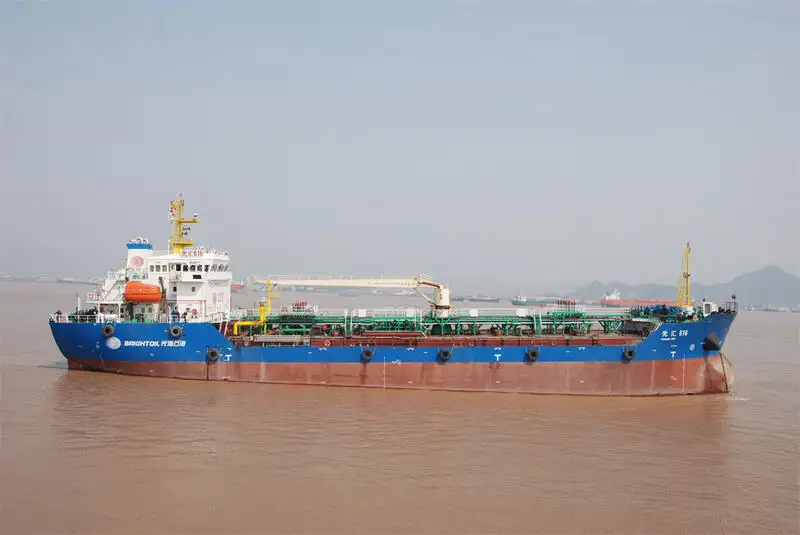 เรือบรรทุกน้ำมัน, เรือบรรทุกสารเคมี สำหรับขาย